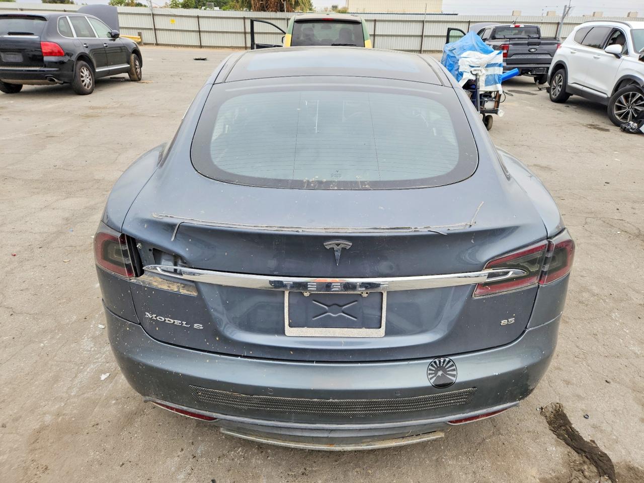2013 Tesla Model S Blue vin: 5YJSA1CNXDFP28886