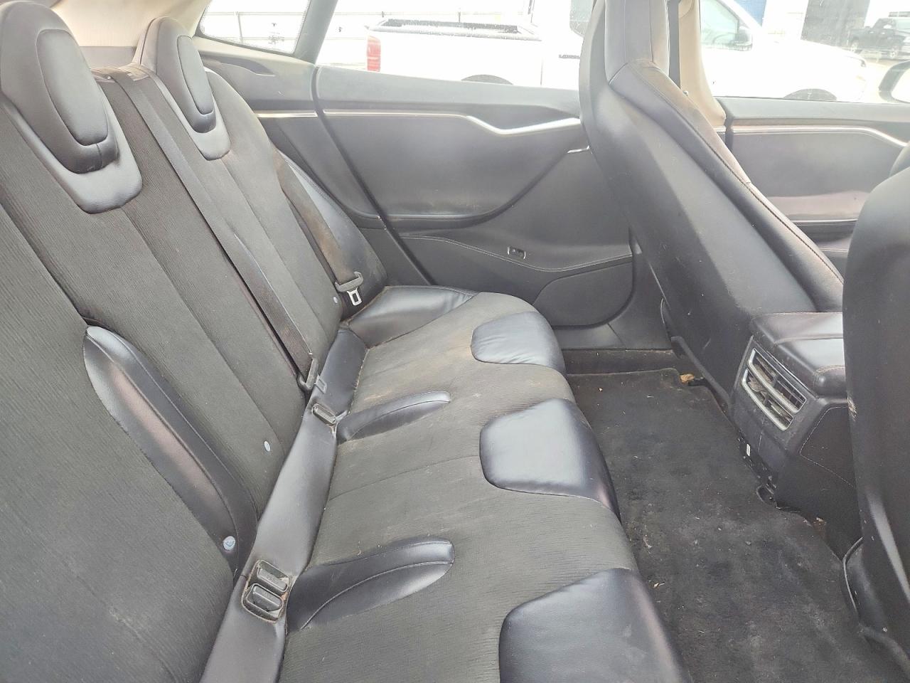 2013 Tesla Model S Blue vin: 5YJSA1CNXDFP28886