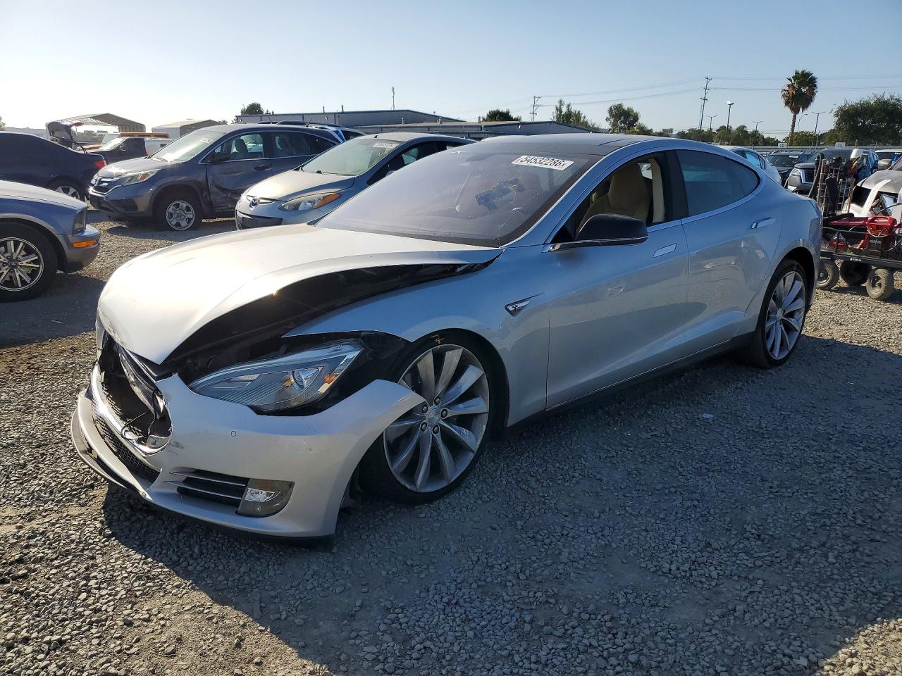2013 Tesla Model S Silver vin: 5YJSA1CP0DFP22306