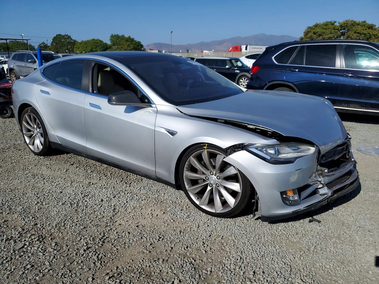 2013 Tesla Model S Silver vin: 5YJSA1CP0DFP22306