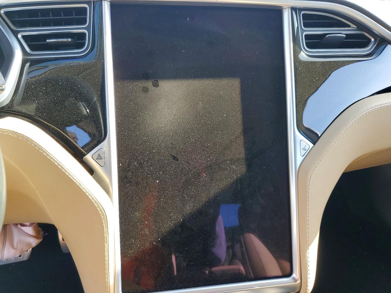 2013 Tesla Model S Silver vin: 5YJSA1CP0DFP22306