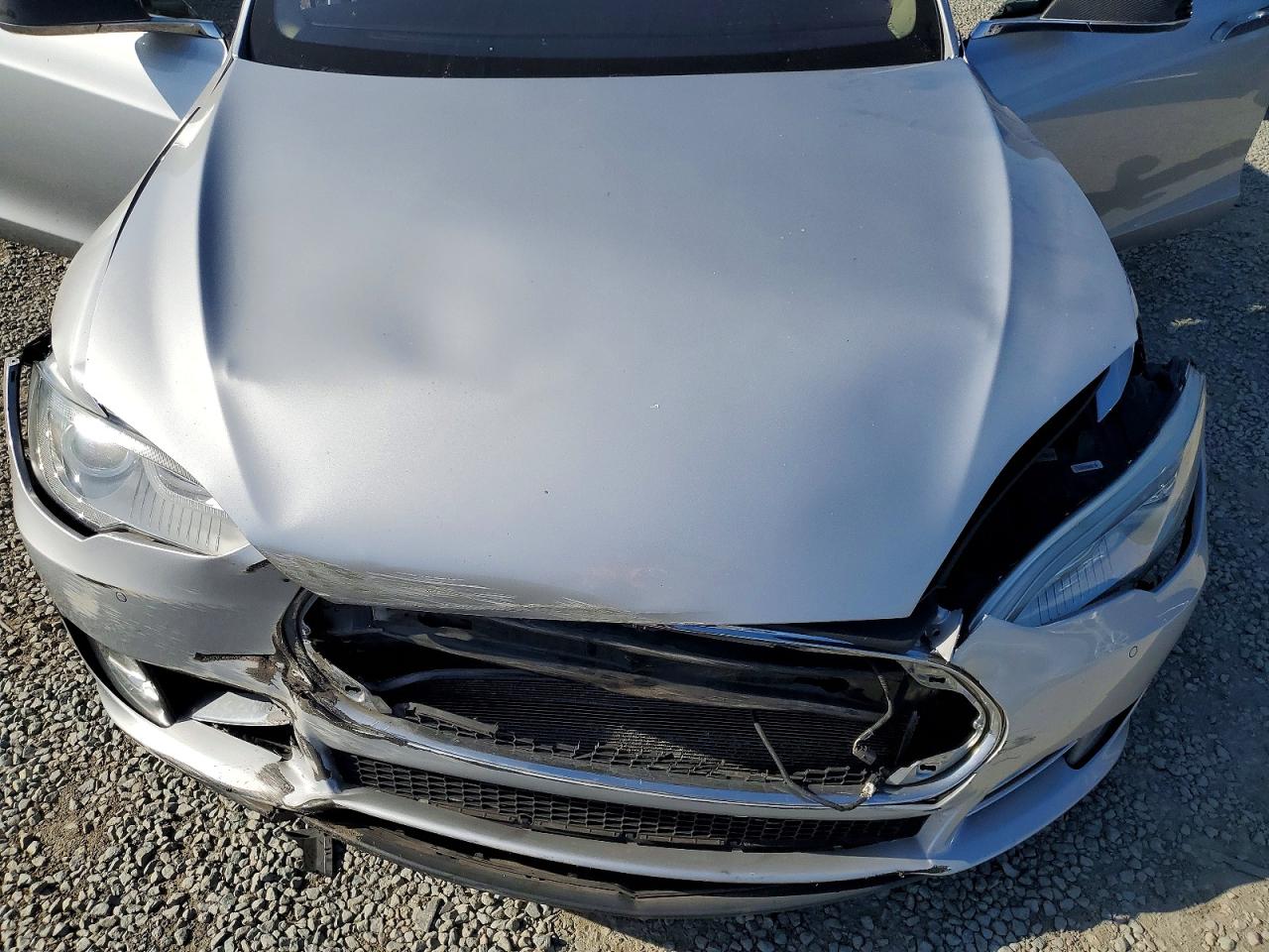 2013 Tesla Model S Silver vin: 5YJSA1CP0DFP22306