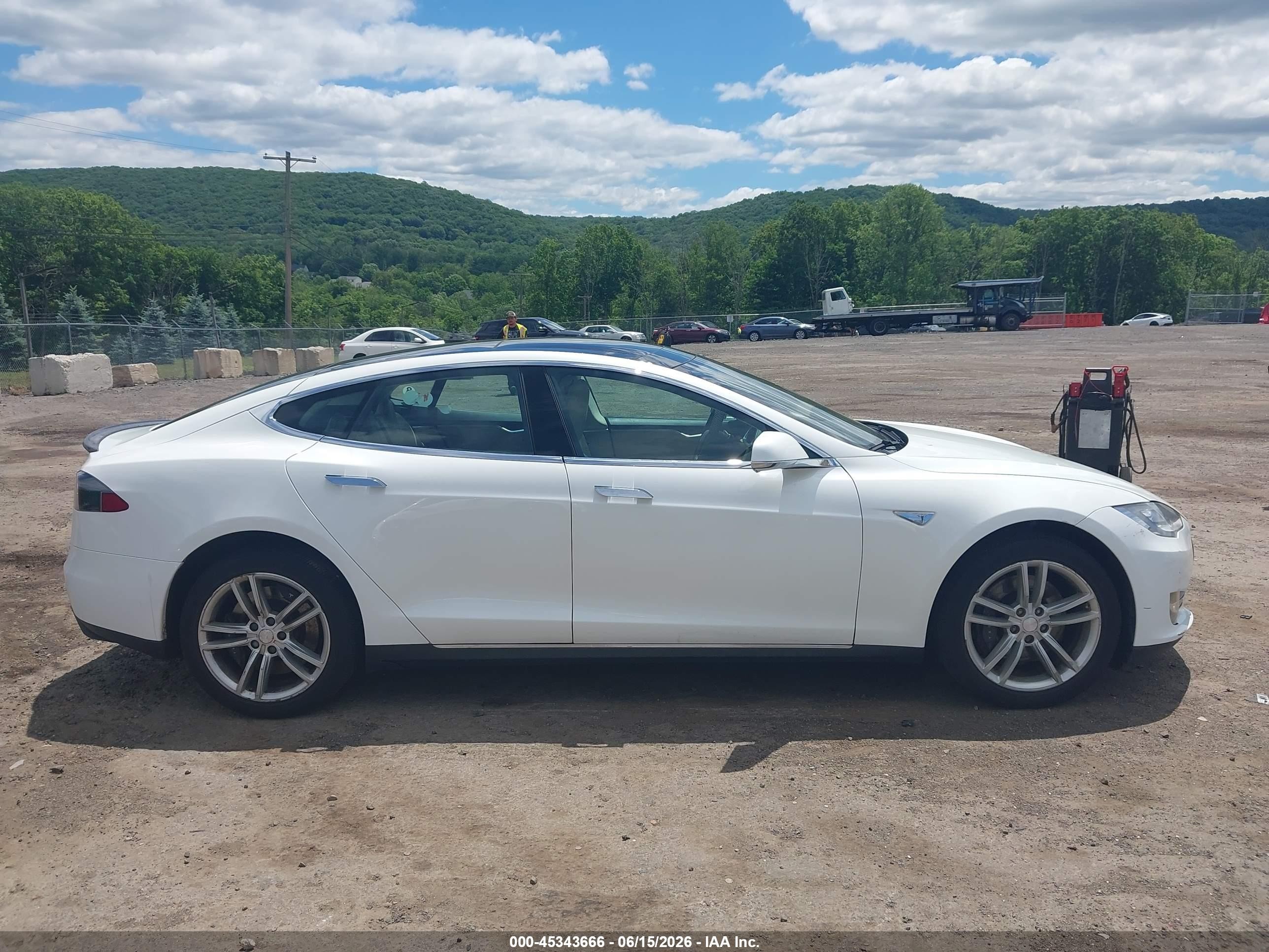 2012 Tesla Model S Performance/signature Performance White vin: 5YJSA1CP3CFP03263