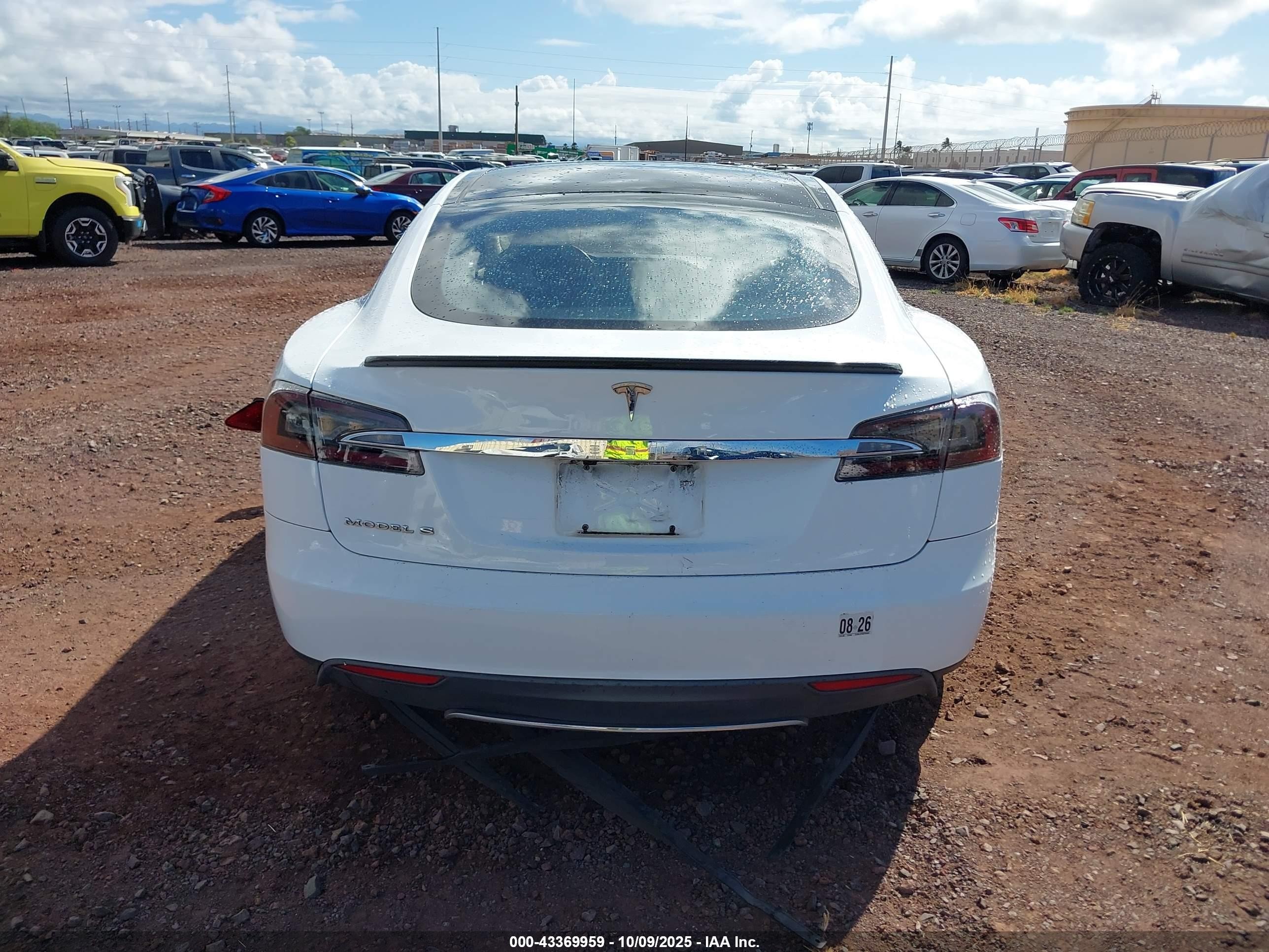 2013 Tesla Model S Performance White vin: 5YJSA1CP3DFP05886