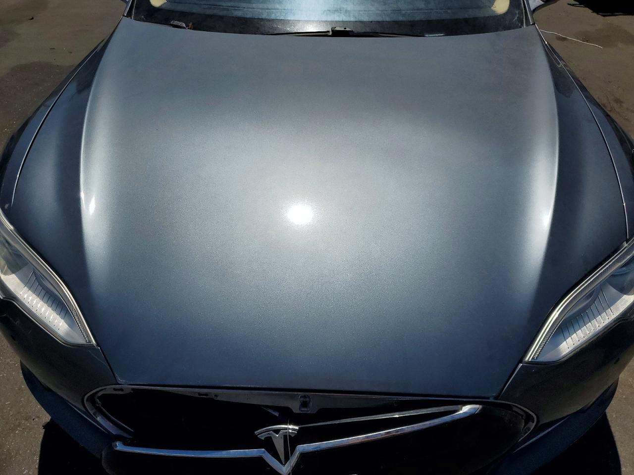 2013 Tesla Model S Charcoal vin: 5YJSA1CP4DFP23684