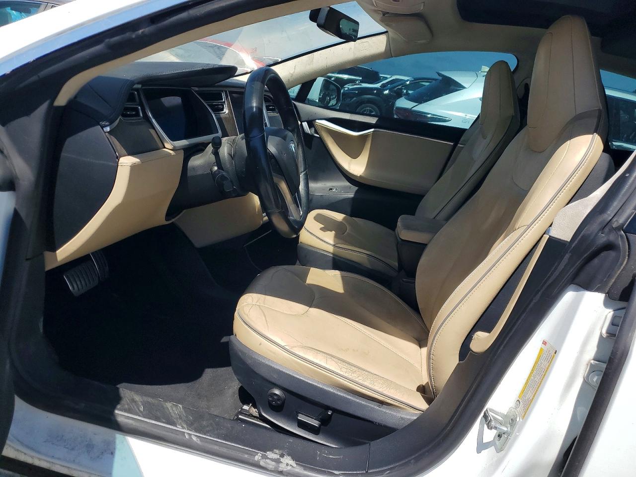 2013 Tesla Model S White vin: 5YJSA1CP6DFP21175