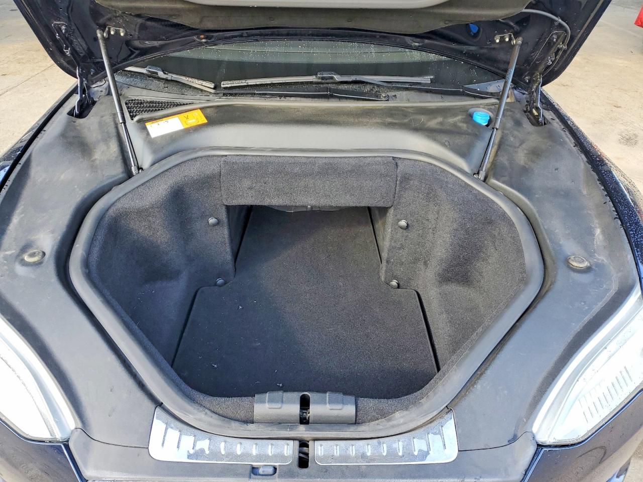 2013 Tesla Model S Blue vin: 5YJSA1CP7DFP07205
