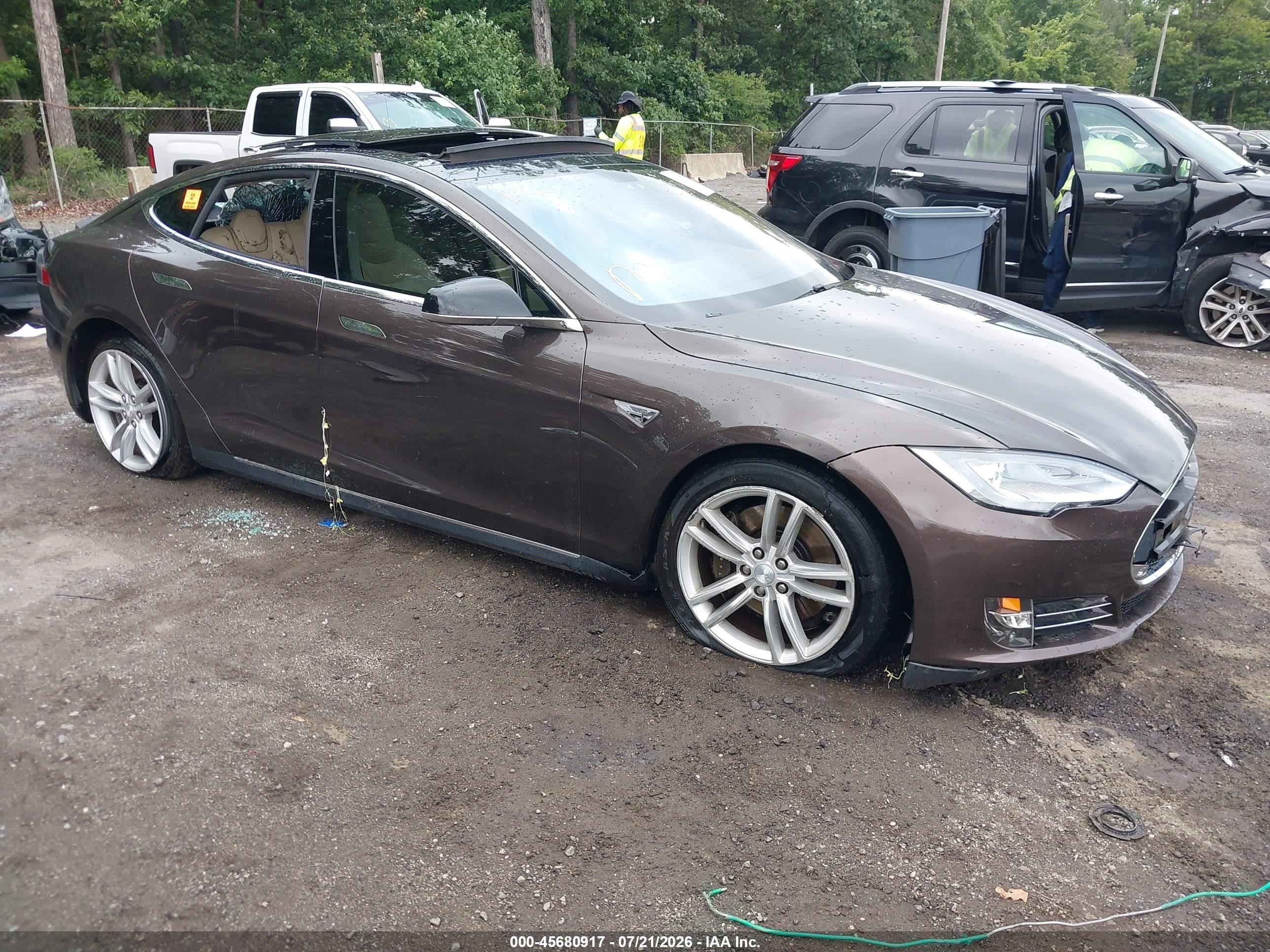 2013 Tesla Model S Performance Brown vin: 5YJSA1CP8DFP09903