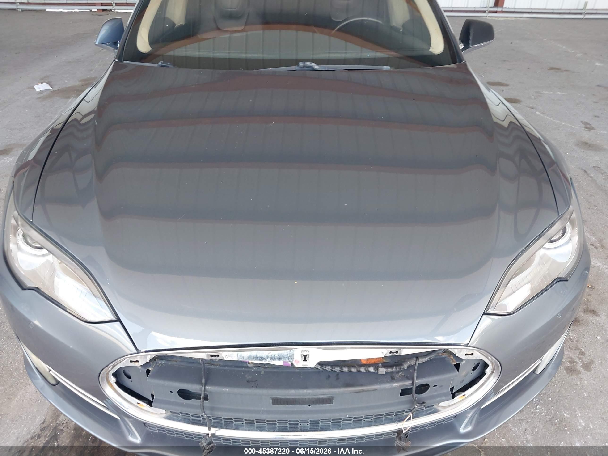 2013 Tesla Model S Performance Gray vin: 5YJSA1CP8DFP26068