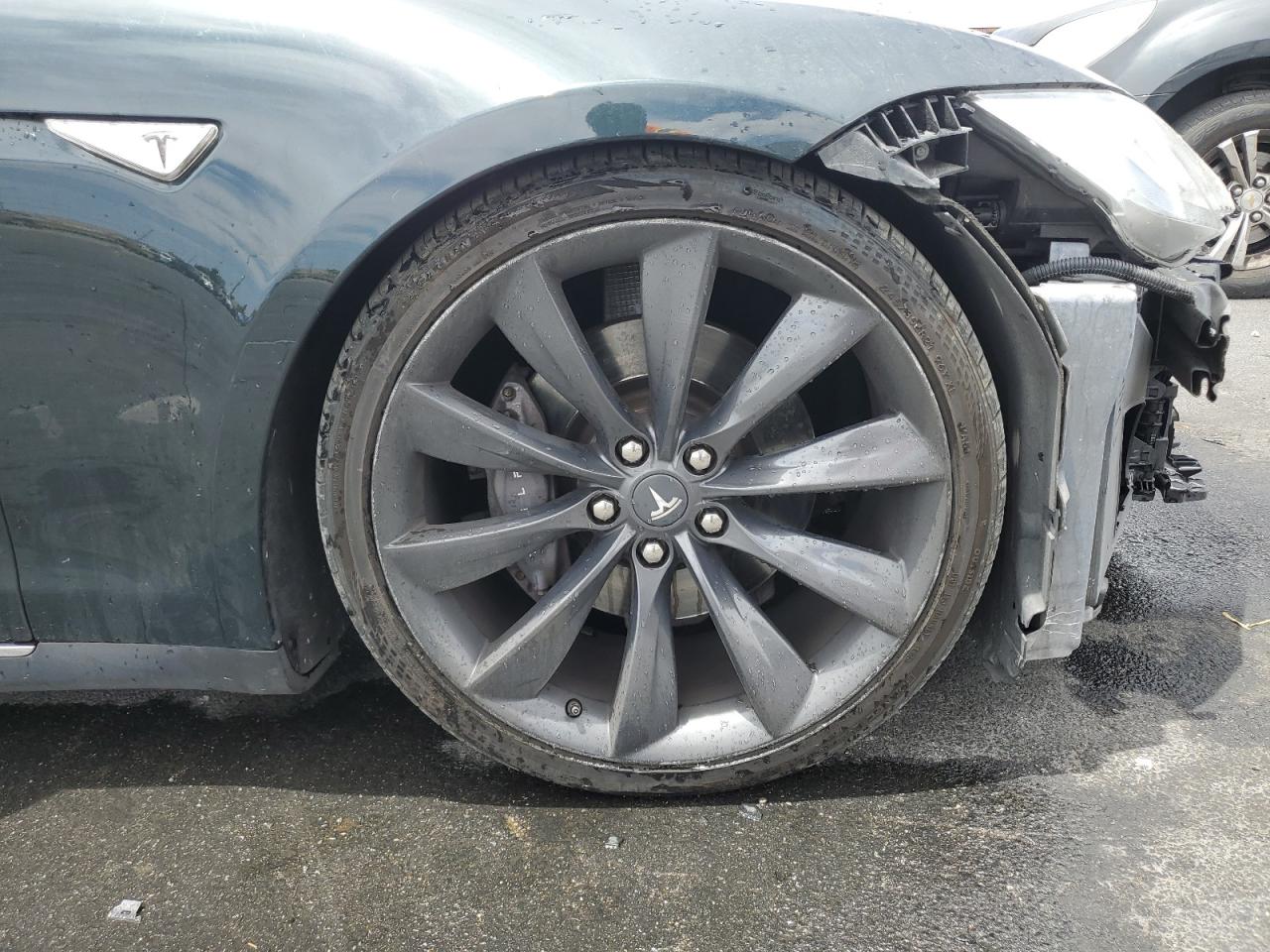 2013 Tesla Model S Green vin: 5YJSA1CP9DFP19579 Damage: Right Front Wheel, Curb Rash, > 12 Inches