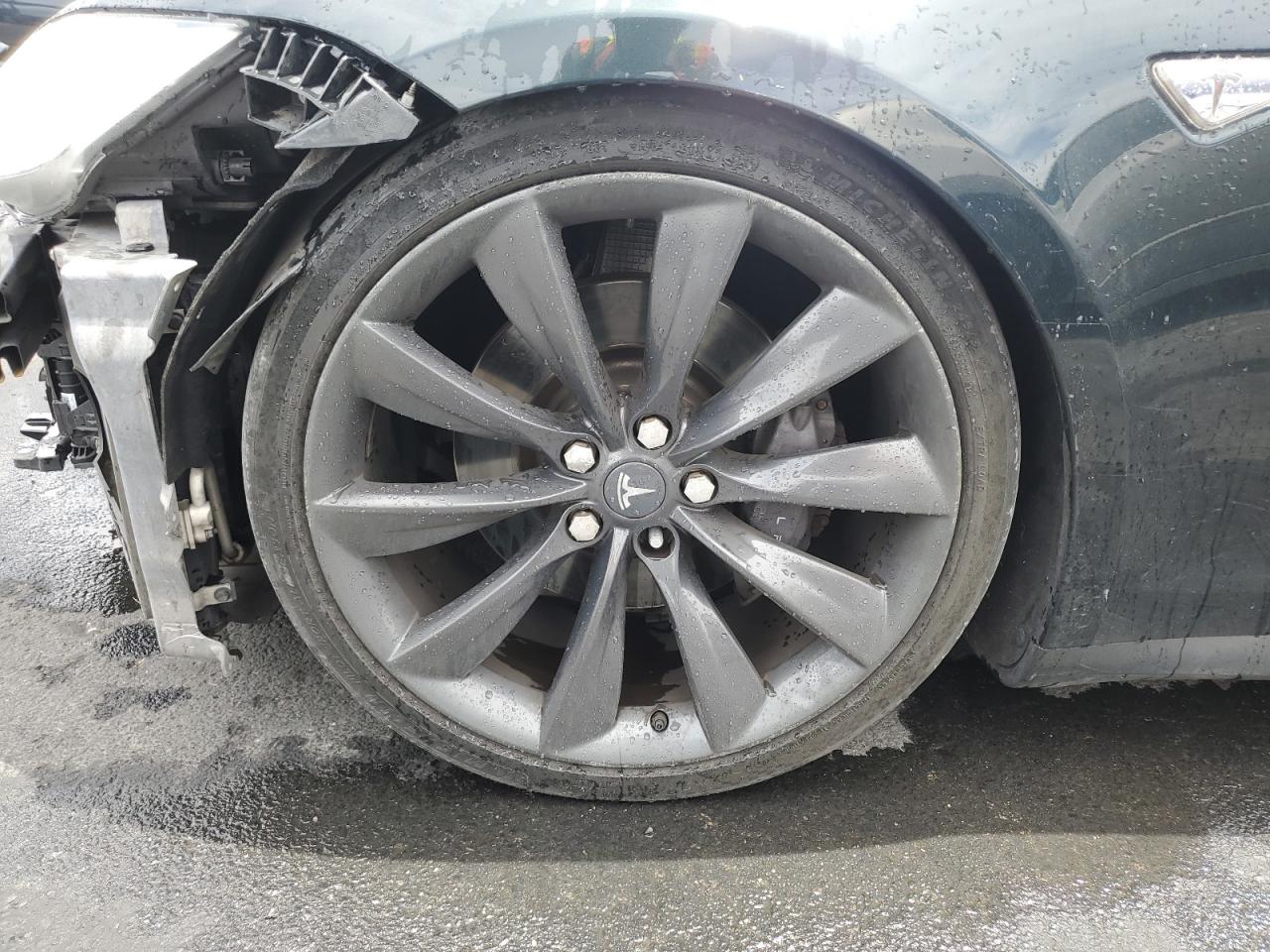 2013 Tesla Model S Green vin: 5YJSA1CP9DFP19579 Damage: Left Front Wheel, Curb Rash, > 12 Inches