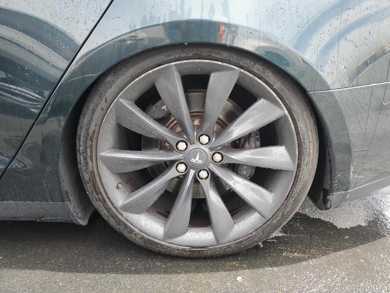 2013 Tesla Model S Green vin: 5YJSA1CP9DFP19579 Damage: Left Rear Wheel, Curb Rash, > 12 Inches