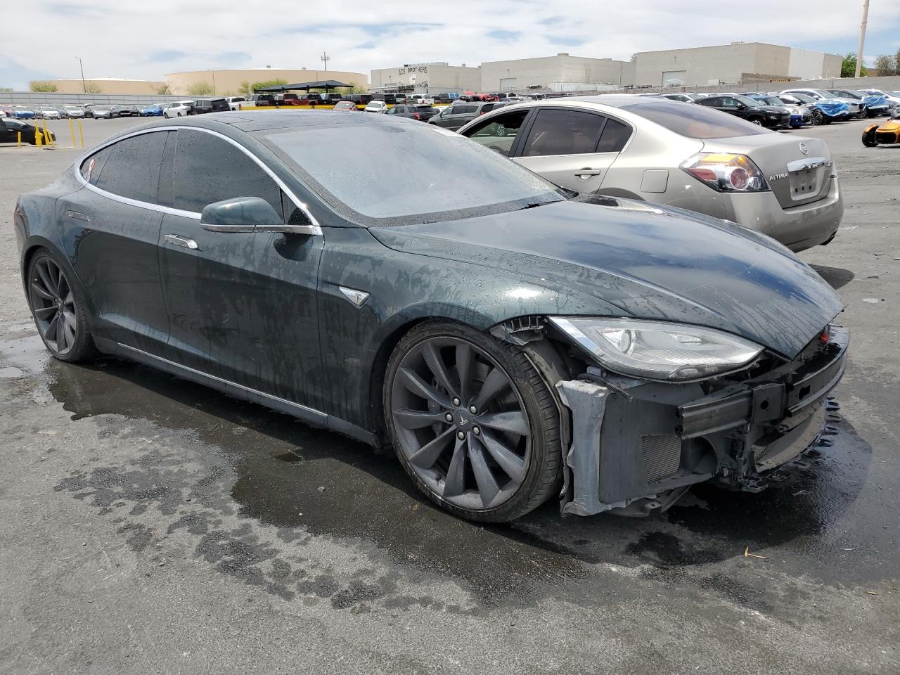 2013 Tesla Model S Green vin: 5YJSA1CP9DFP19579 Damage: Right Rear Door, Dent(S) W/ Paint Dmg, 2 To 3 Inches