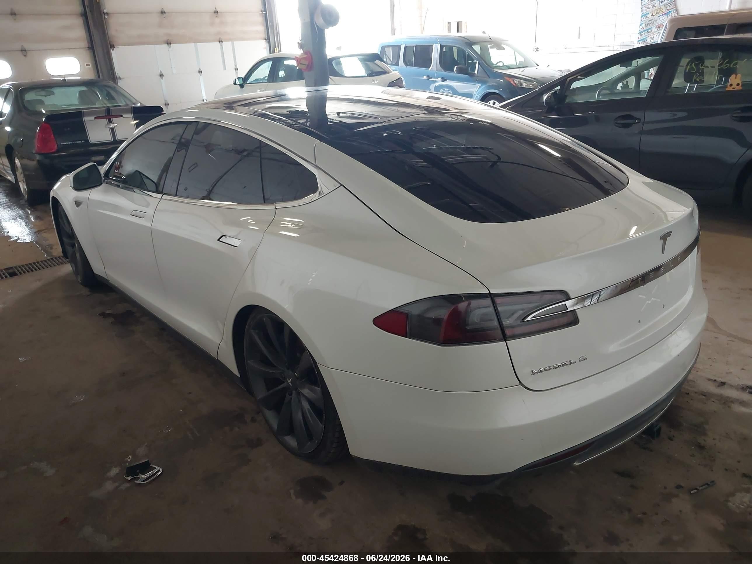 2012 Tesla Model S Performance/signature Performance White vin: 5YJSA1CPXCFP01820