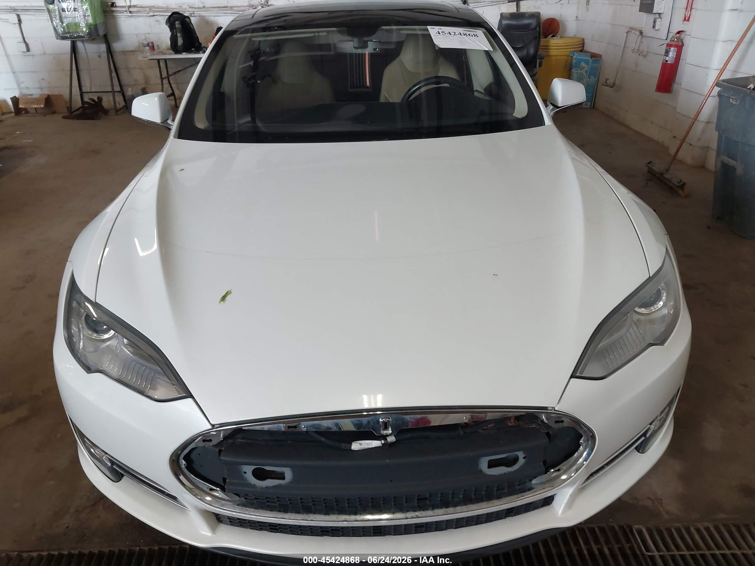 2012 Tesla Model S Performance/signature Performance White vin: 5YJSA1CPXCFP01820