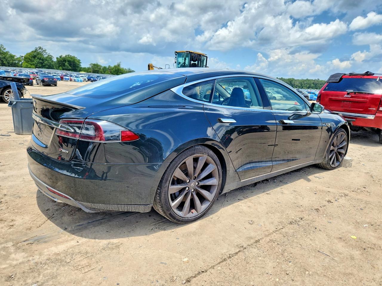 2013 Tesla Model S Green vin: 5YJSA1CPXDFP10826
