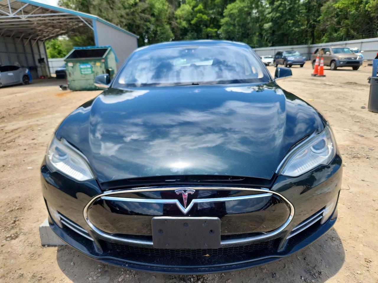2013 Tesla Model S Green vin: 5YJSA1CPXDFP10826