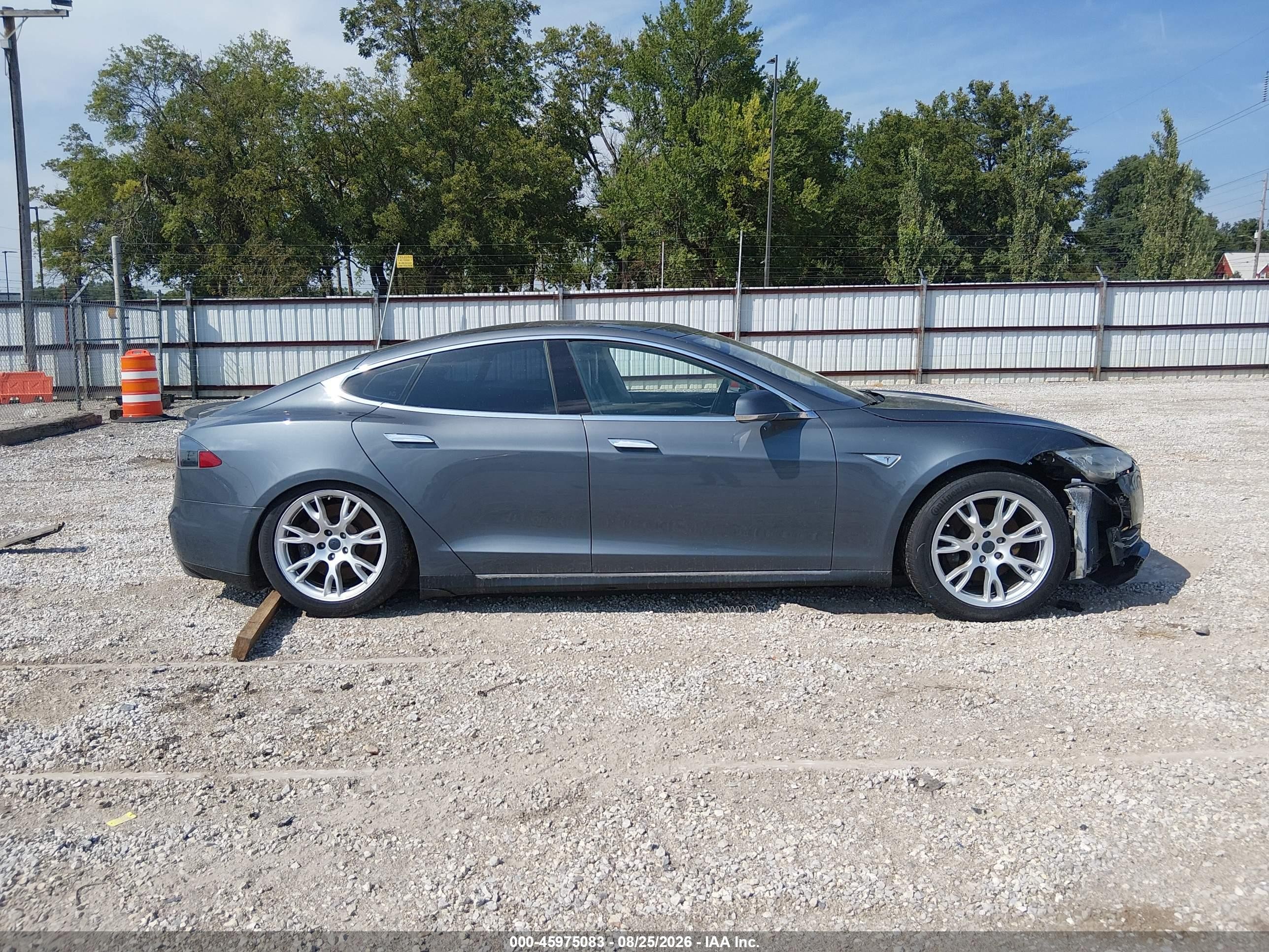 2013 Tesla Model S Performance Gray vin: 5YJSA1CPXDFP13564