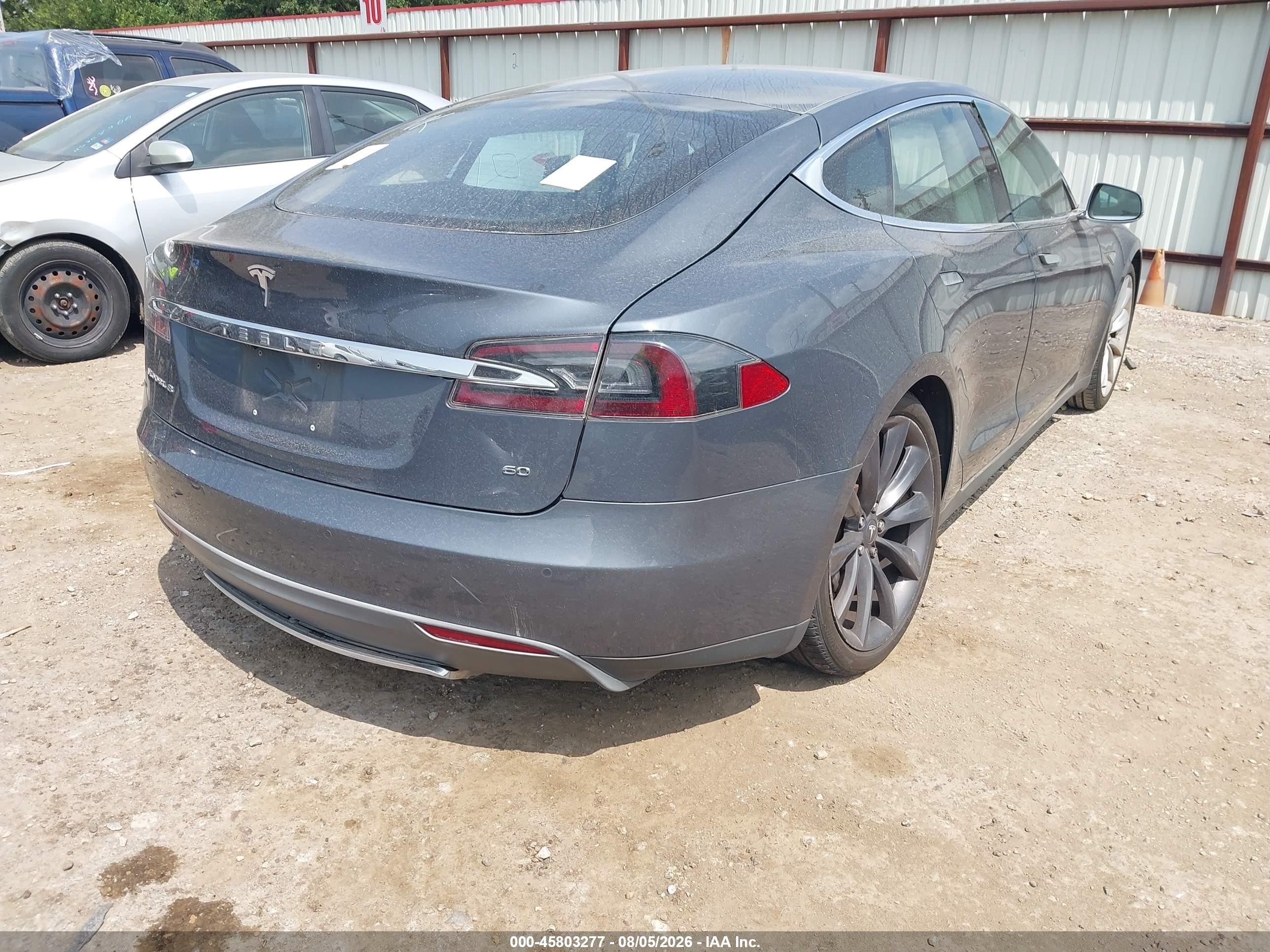 2013 Tesla Model S   Gray vin: 5YJSA1DGXDFP19749