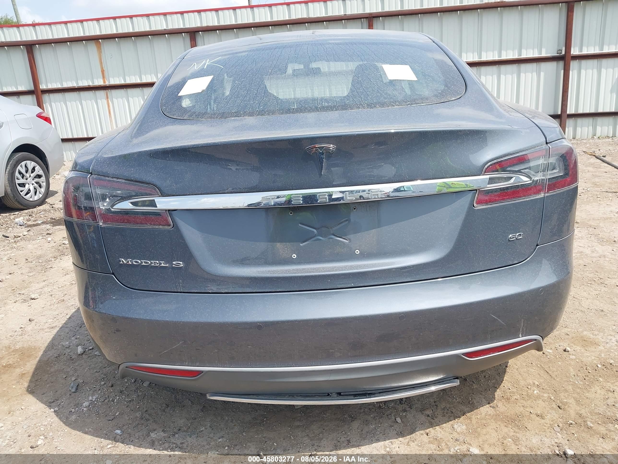 2013 Tesla Model S   Gray vin: 5YJSA1DGXDFP19749