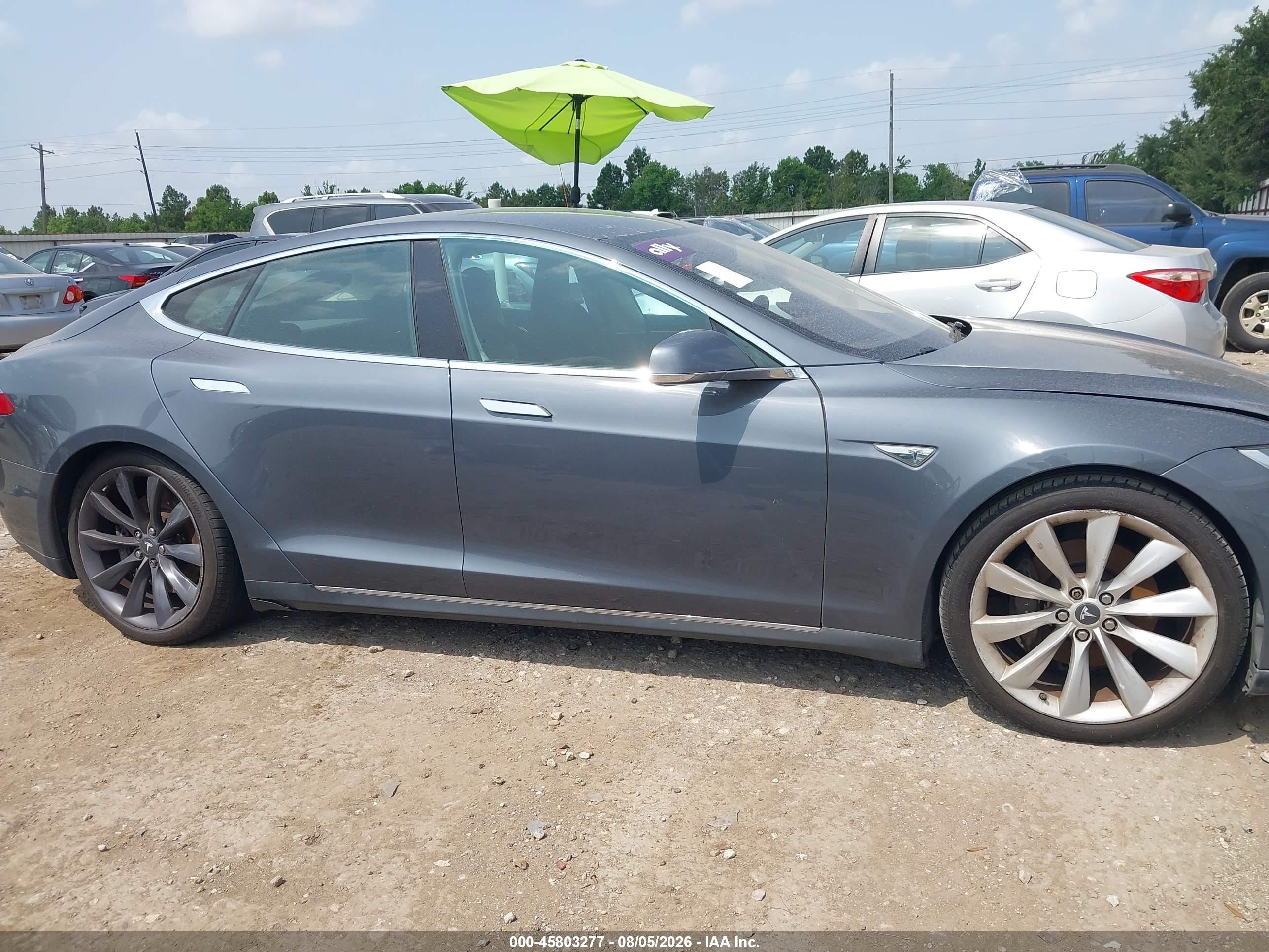 2013 Tesla Model S   Gray vin: 5YJSA1DGXDFP19749