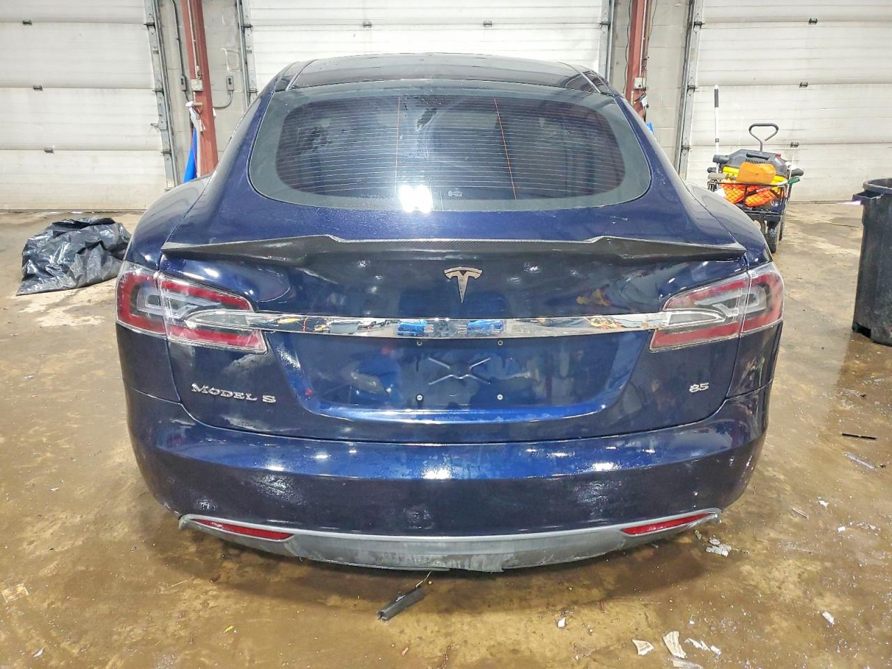 2013 Tesla Model S Blue vin: 5YJSA1DN0DFP14803