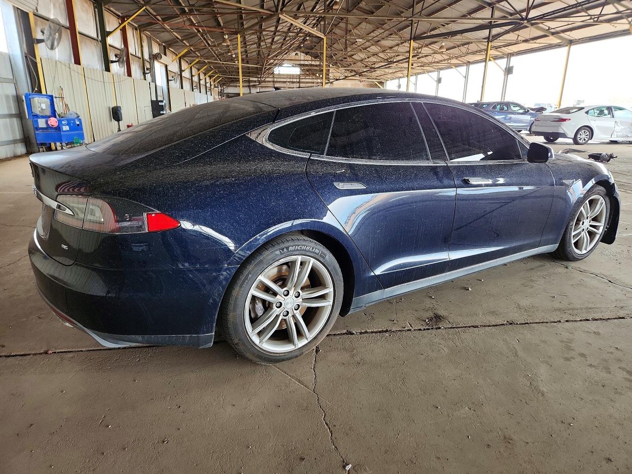 2012 Tesla Model S Blue vin: 5YJSA1DN2CFP01324