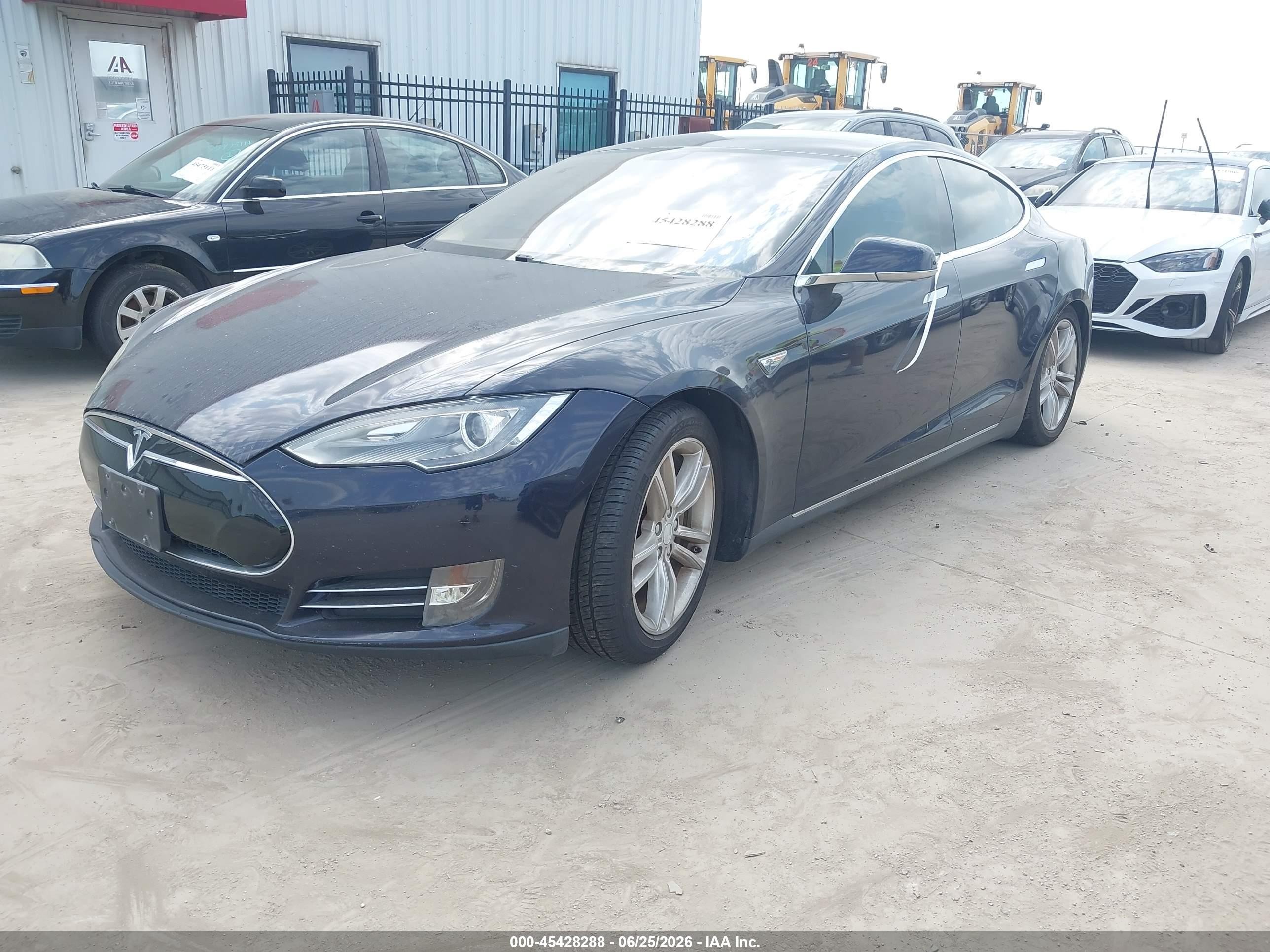 2013 Tesla Model S   Blue vin: 5YJSA1DN4DFP19986
