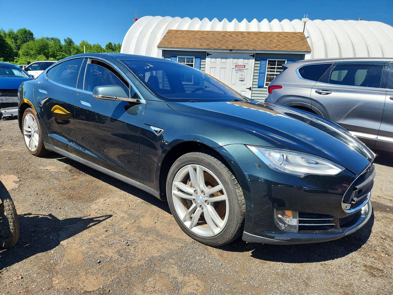 2013 Tesla Model S Green vin: 5YJSA1DN5DFP09094