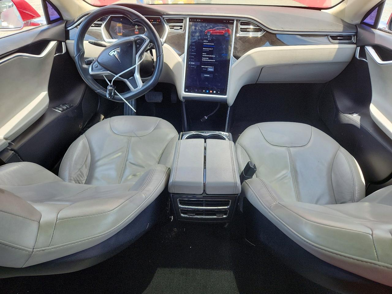 2013 Tesla Model S Red vin: 5YJSA1DN7DFP09310