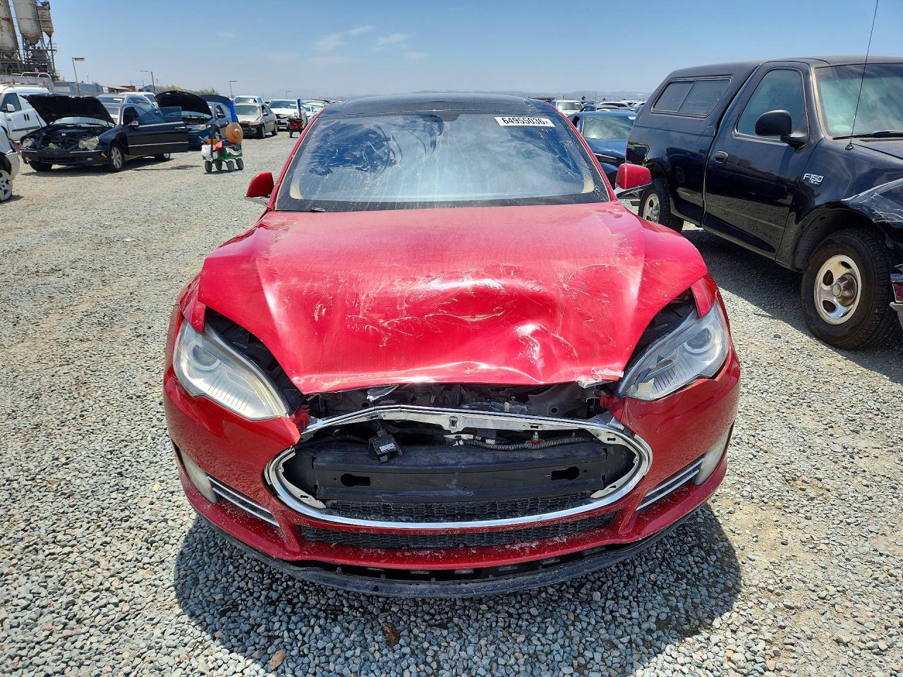 2013 Tesla Model S Red vin: 5YJSA1DN7DFP09310