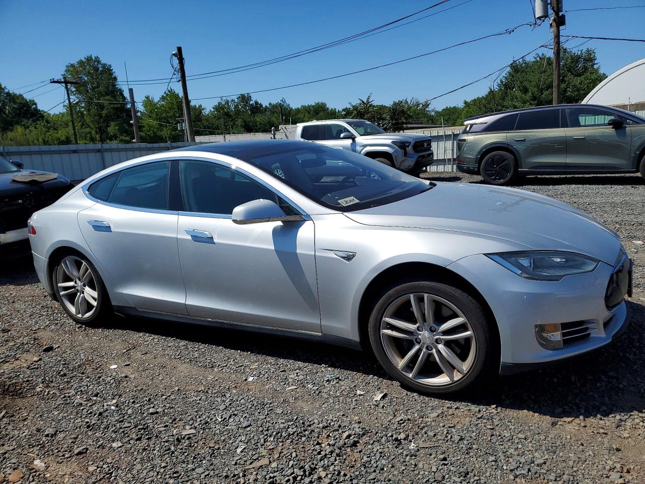 2012 Tesla Model S Silver vin: 5YJSA1DN8CFP02395