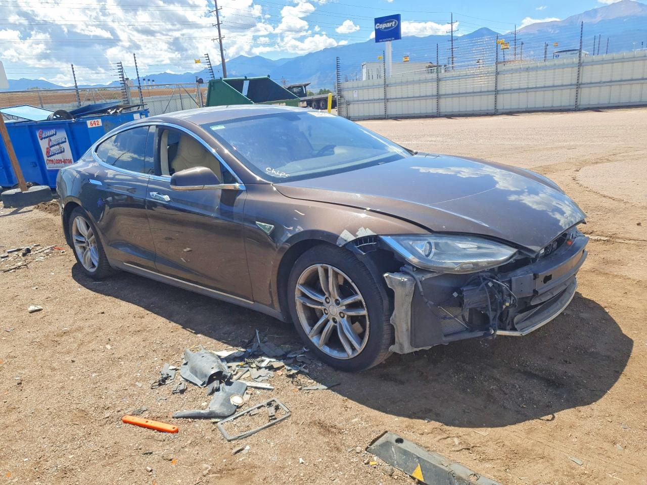 2013 Tesla Model S Brown vin: 5YJSA1DNXDFP06823