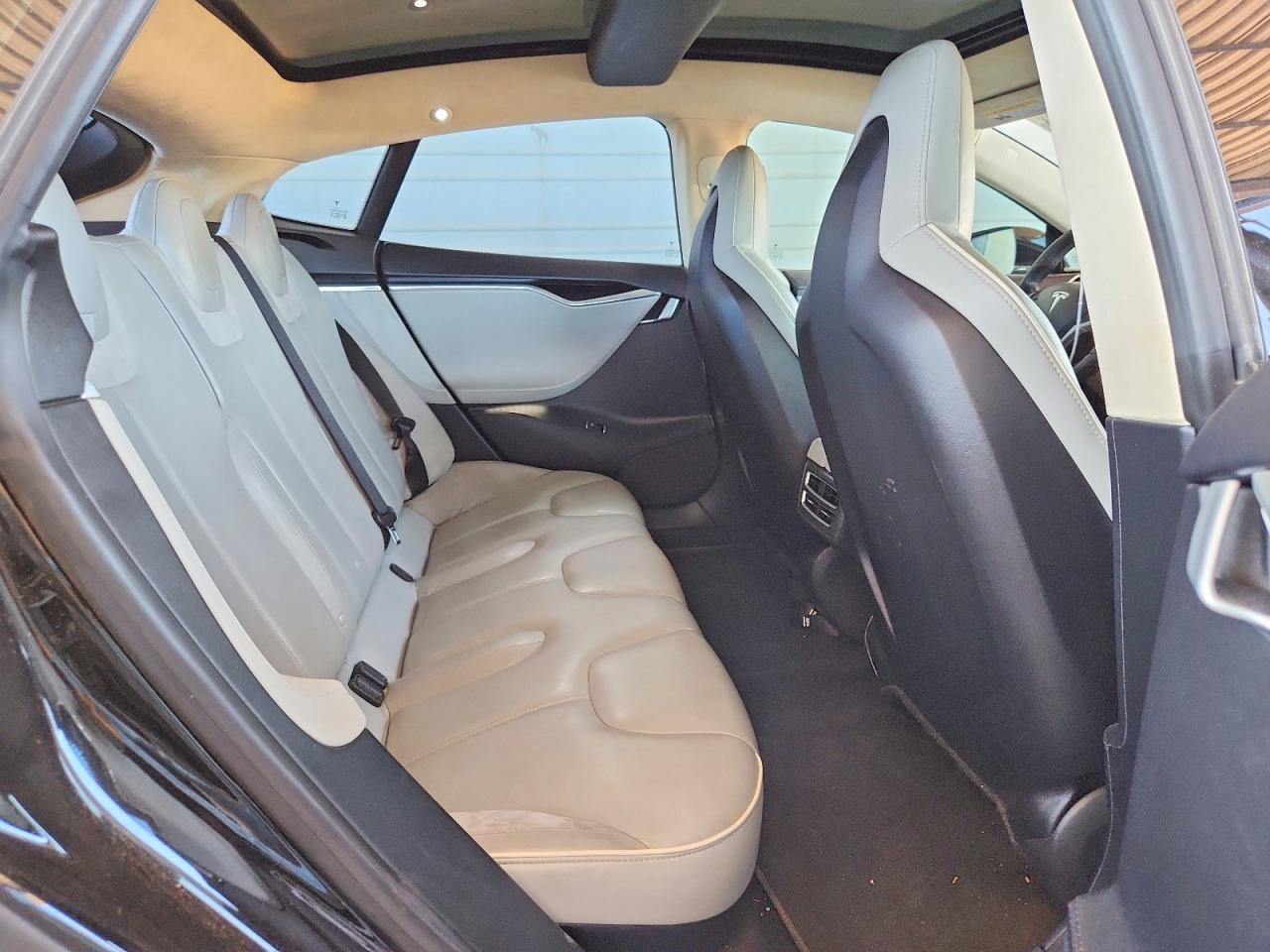 2013 Tesla Model S Black vin: 5YJSA1DP0DFP15418