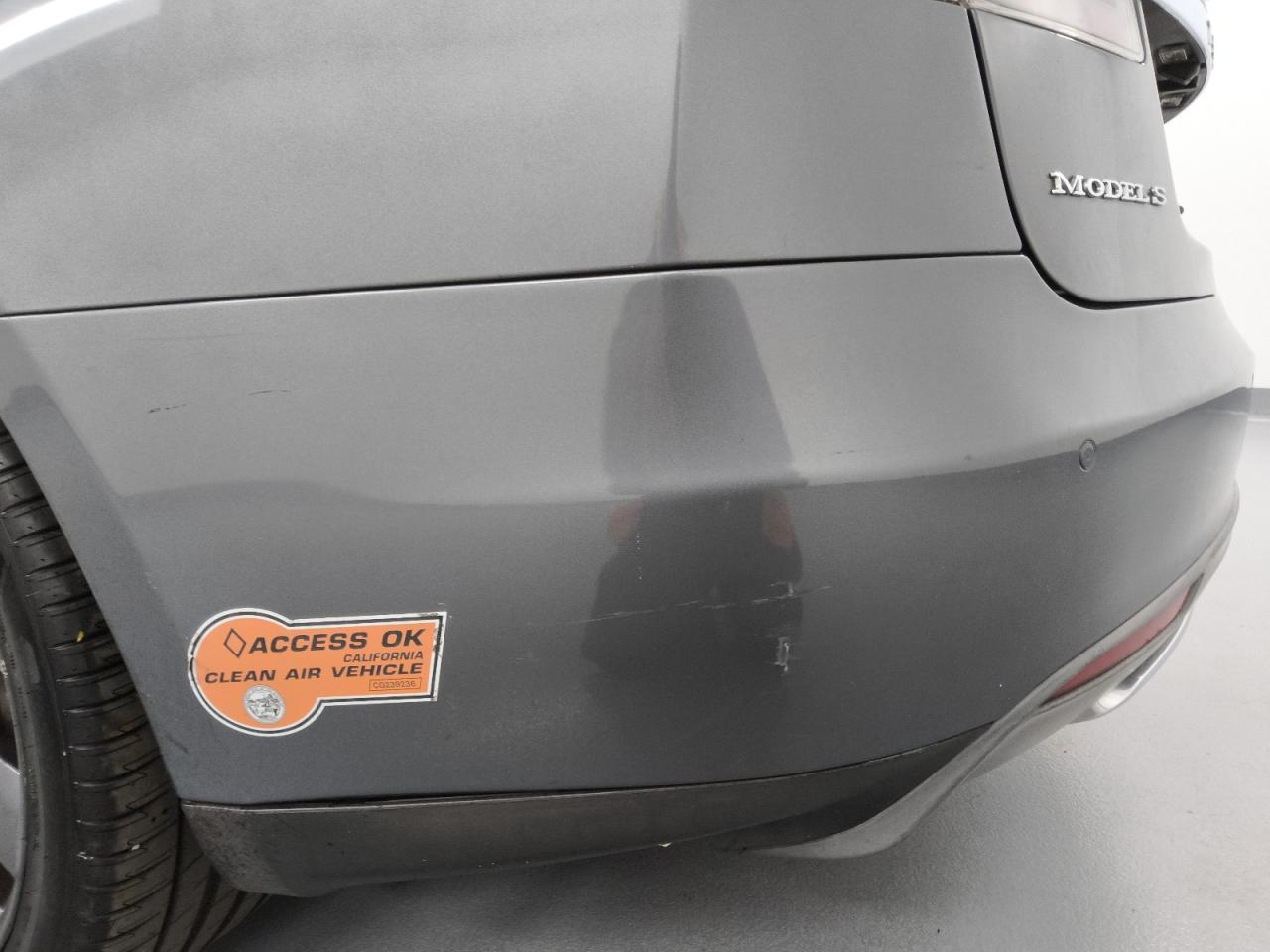 2013 Tesla Model S Gray vin: 5YJSA1DP0DFP16312 Damage: Rear Bumper, Heavy Scratch, > 12 Inches