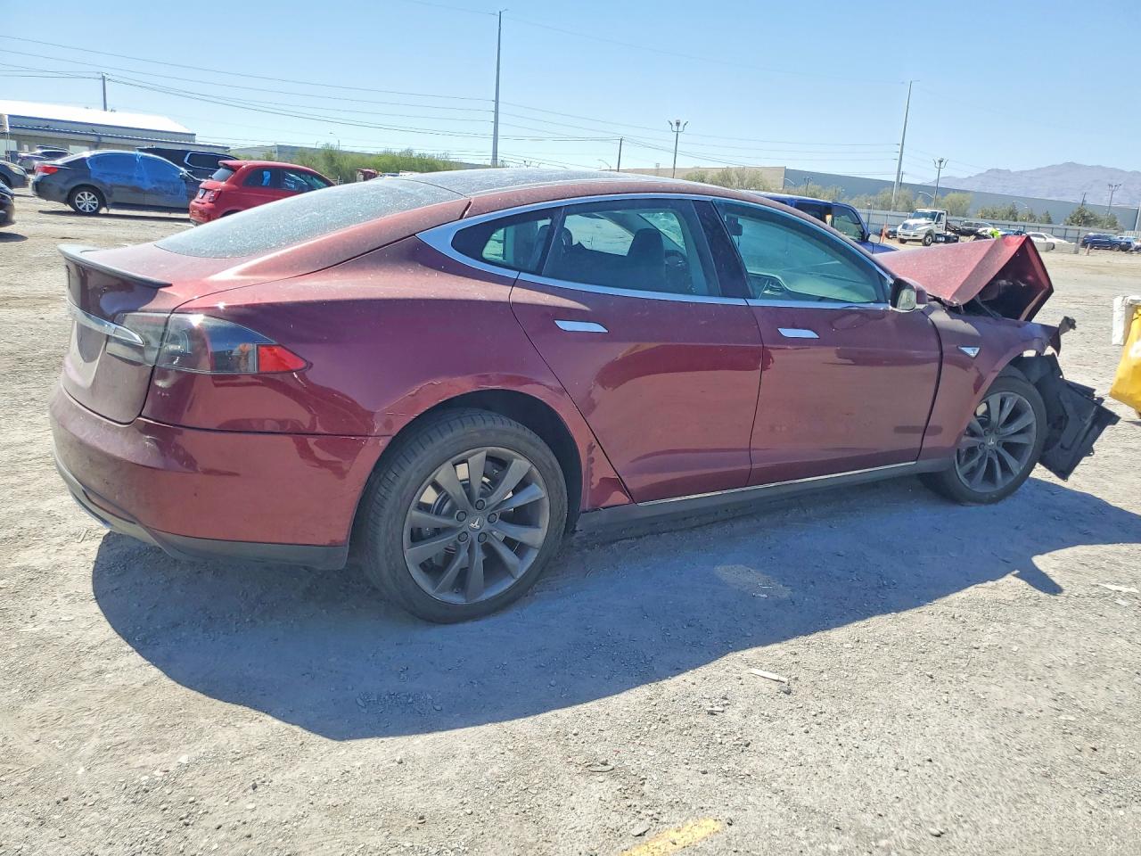2012 Tesla Model S Red vin: 5YJSA1DP1CFS00085