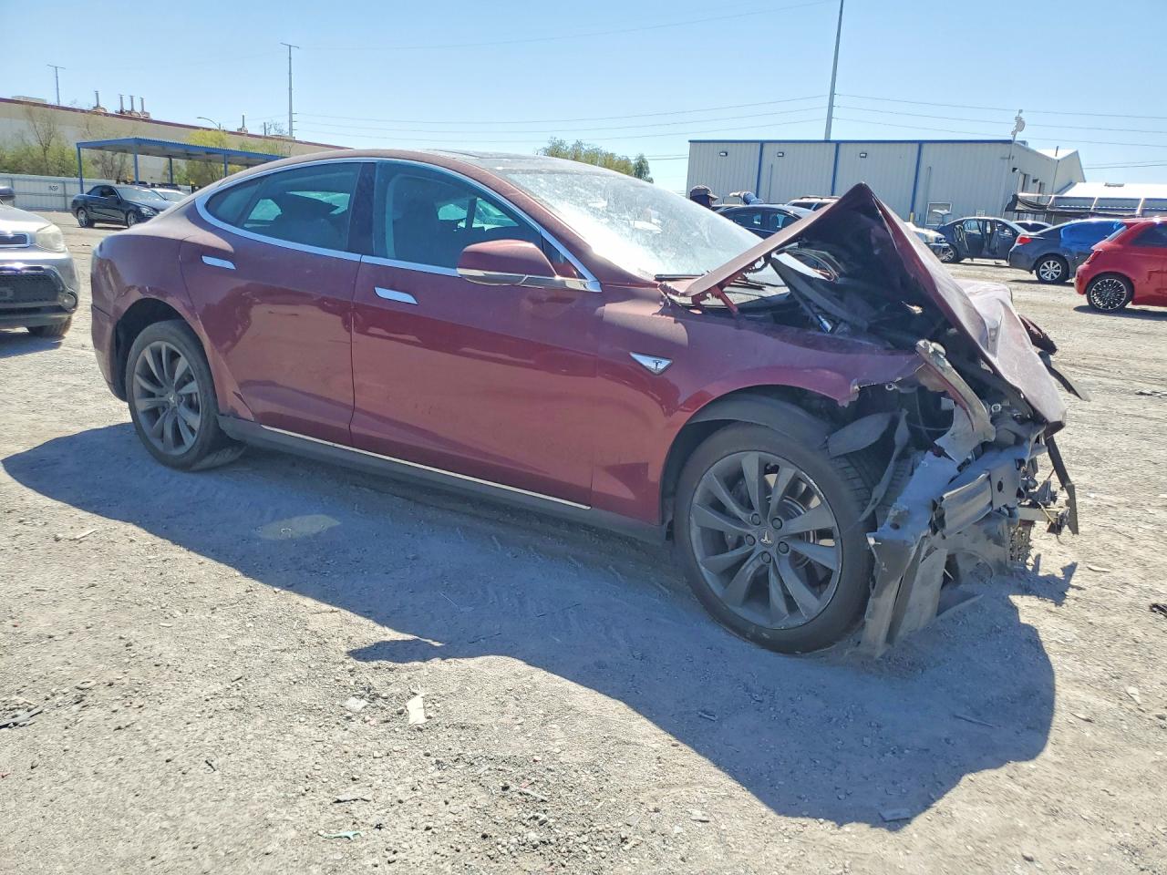 2012 Tesla Model S Red vin: 5YJSA1DP1CFS00085