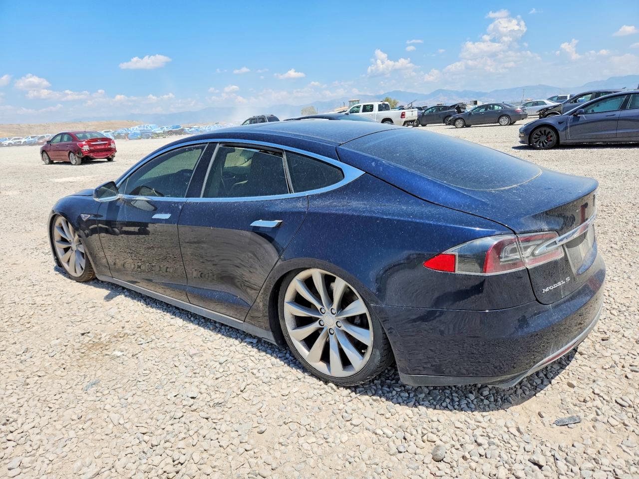 2013 Tesla Model S Blue vin: 5YJSA1DP1DFP06274