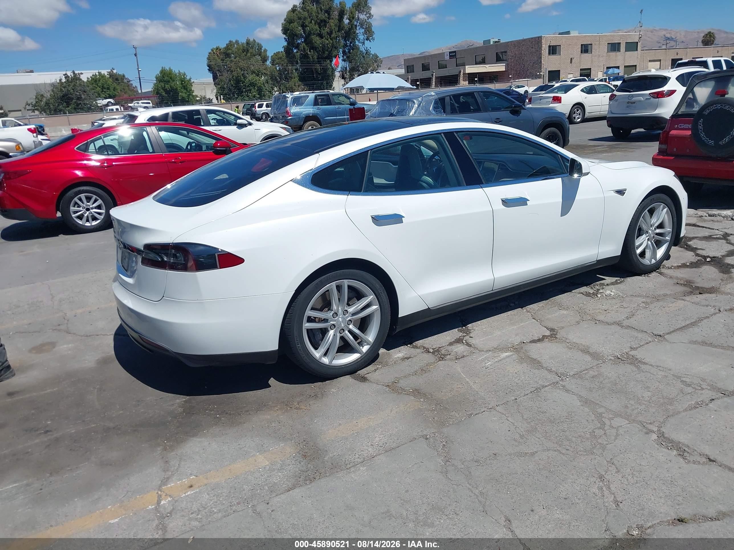 2012 Tesla Model S Performance/signature Performance White vin: 5YJSA1DP2CFP02751