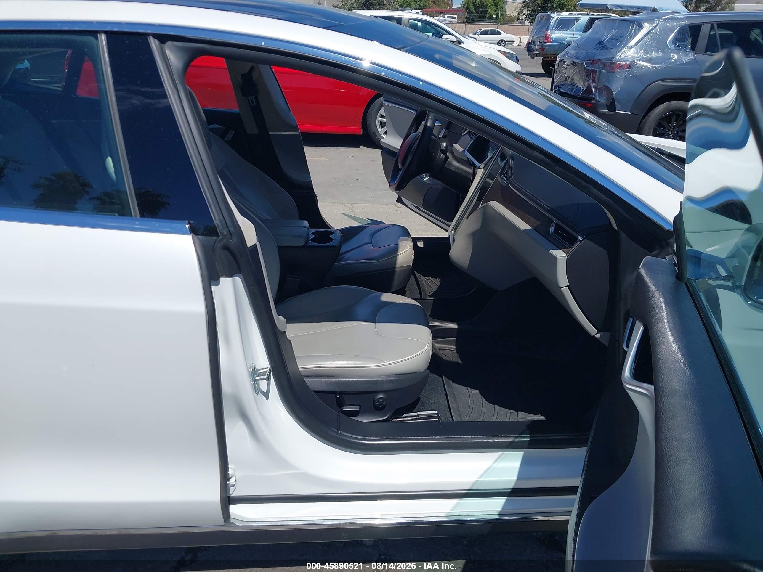 2012 Tesla Model S Performance/signature Performance White vin: 5YJSA1DP2CFP02751
