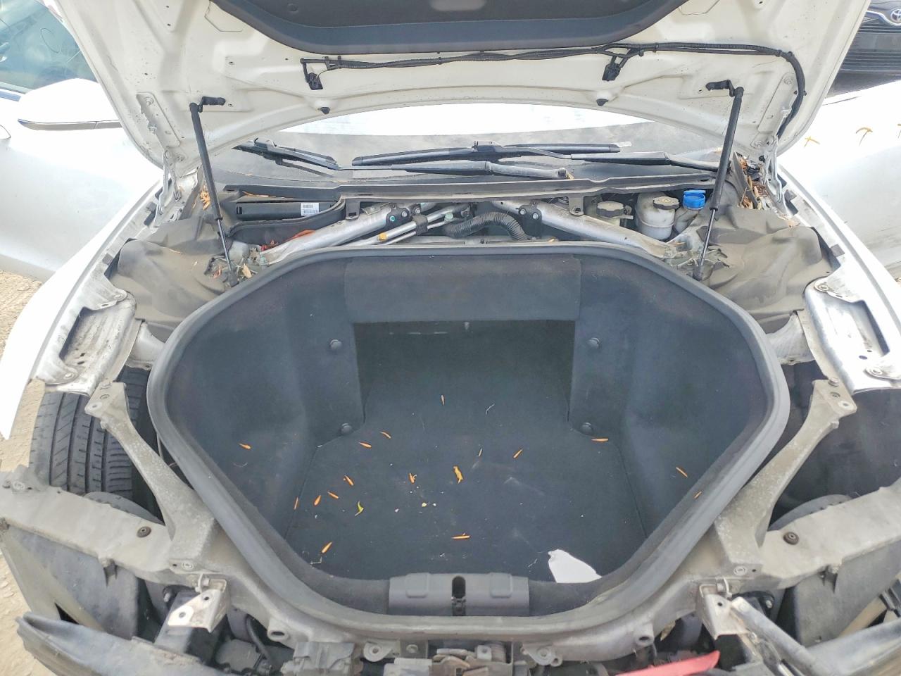 2013 Tesla Model S Белый vin: 5YJSA1DP2DFP20586