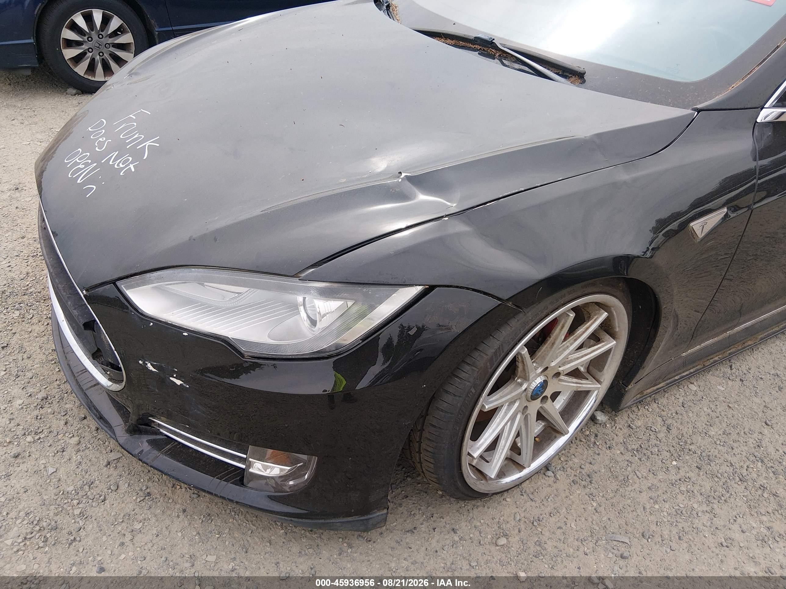 2013 Tesla Model S Performance Black vin: 5YJSA1DP3DFP08639