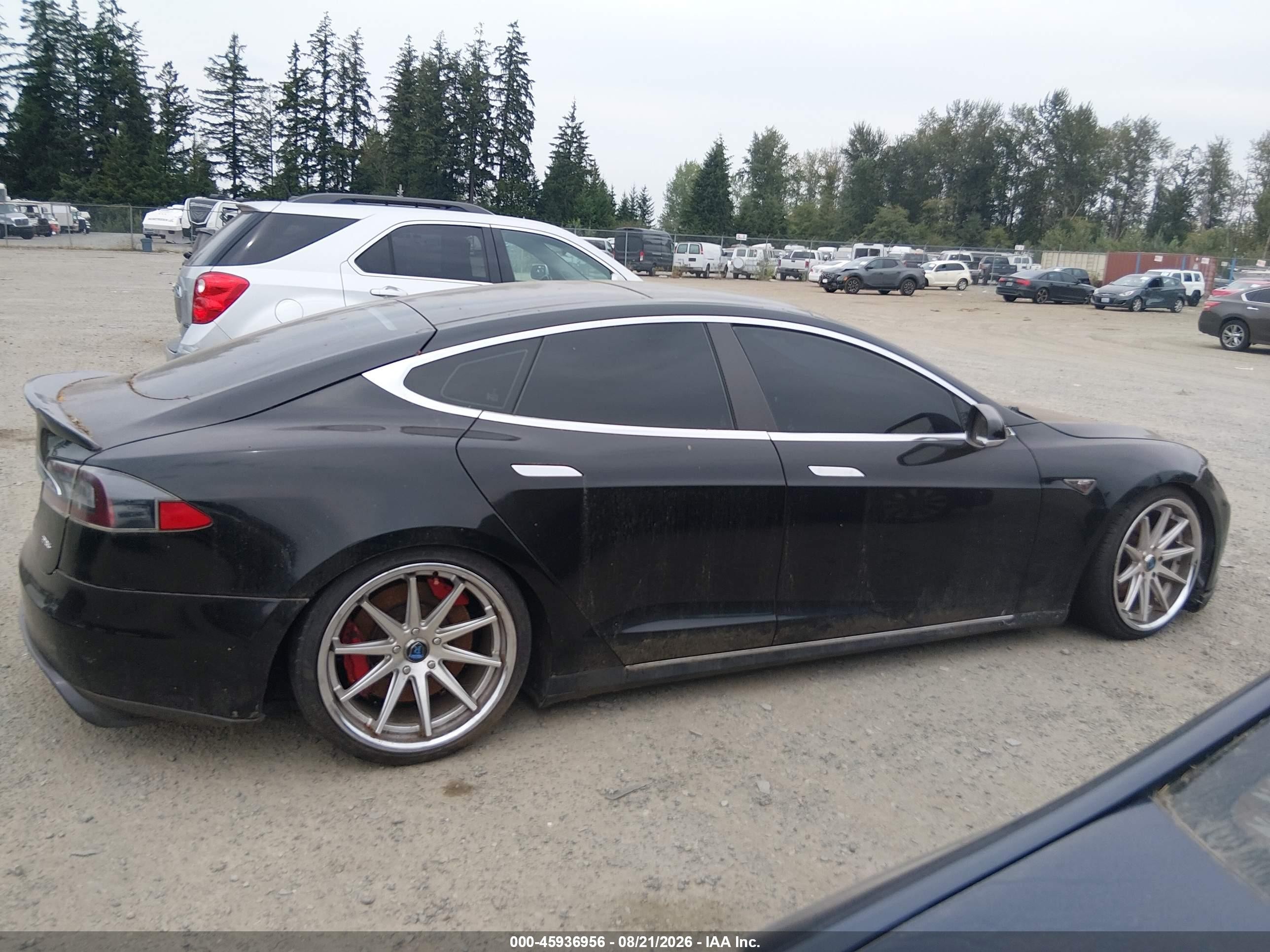 2013 Tesla Model S Performance Black vin: 5YJSA1DP3DFP08639