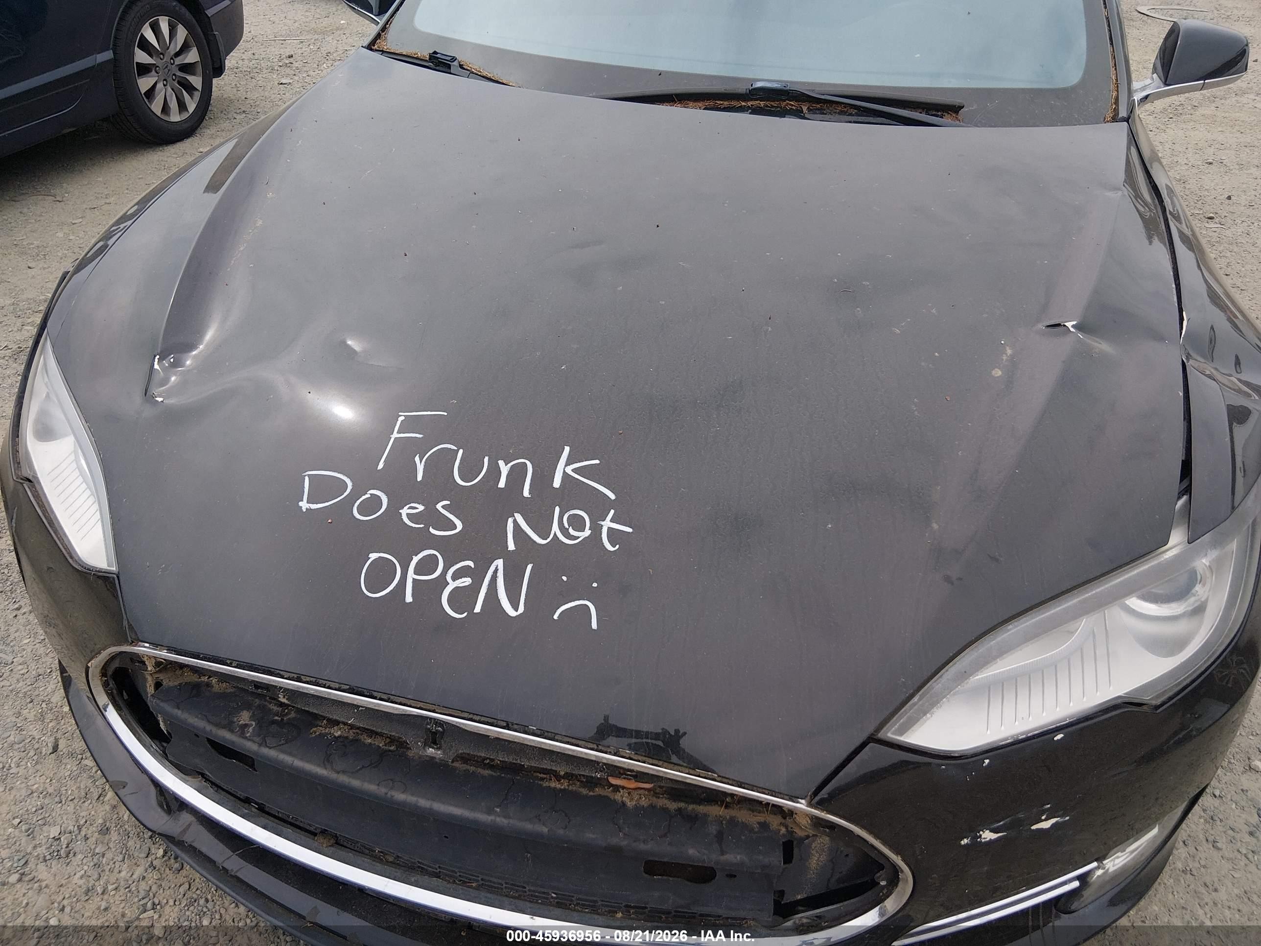 2013 Tesla Model S Performance Black vin: 5YJSA1DP3DFP08639