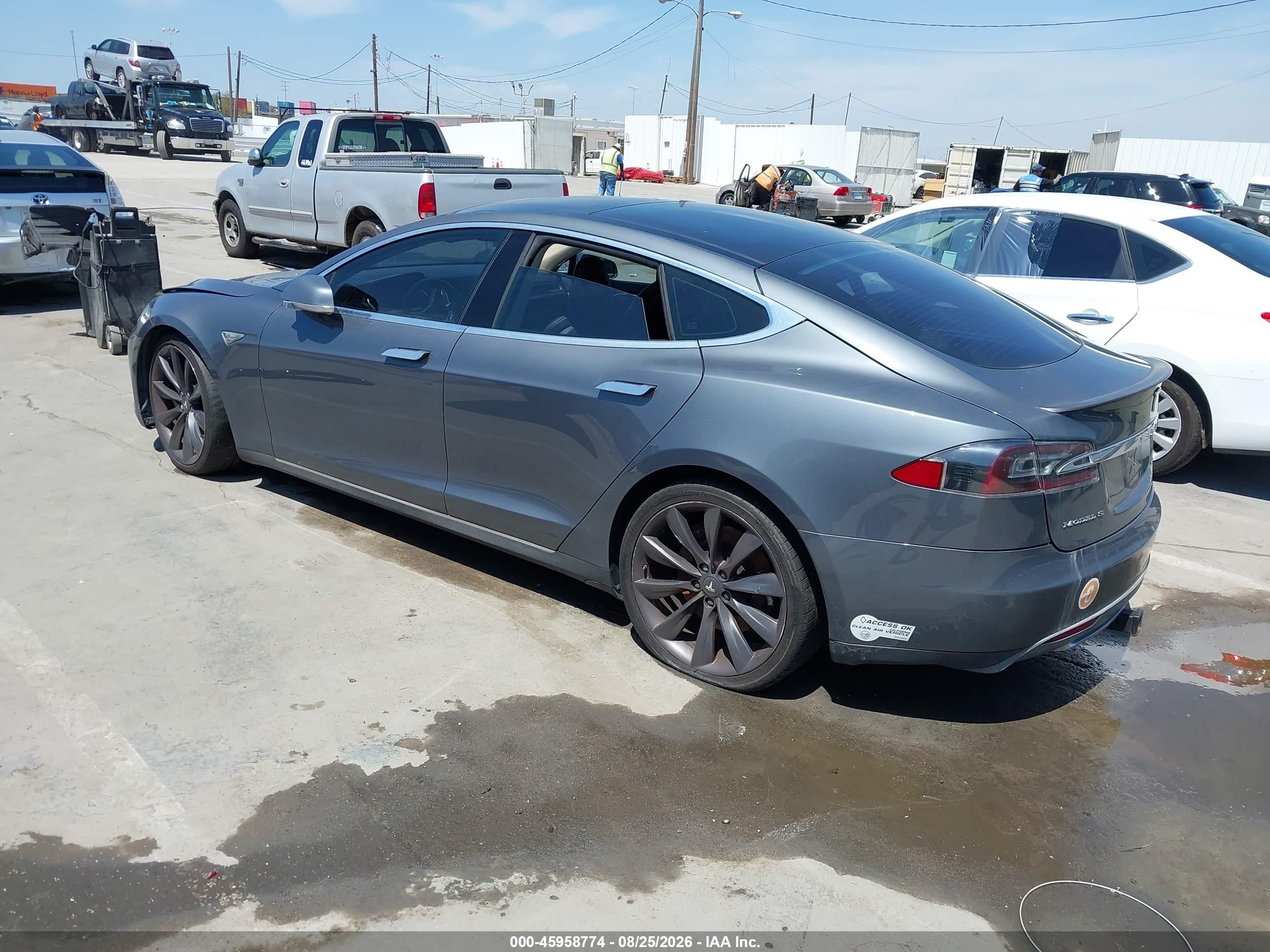2013 Tesla Model S Performance Gray vin: 5YJSA1DP3DFP13582