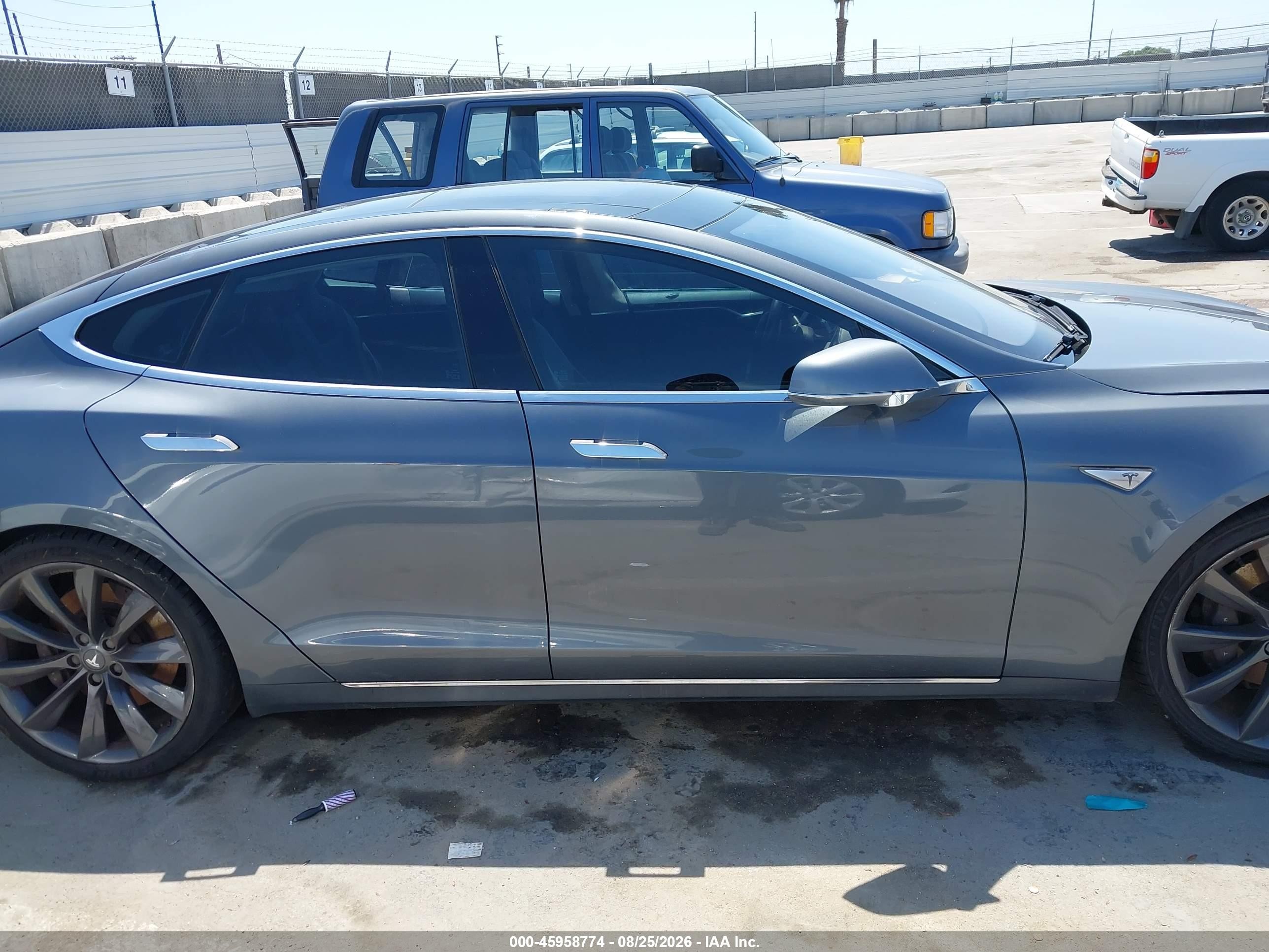 2013 Tesla Model S Performance Gray vin: 5YJSA1DP3DFP13582