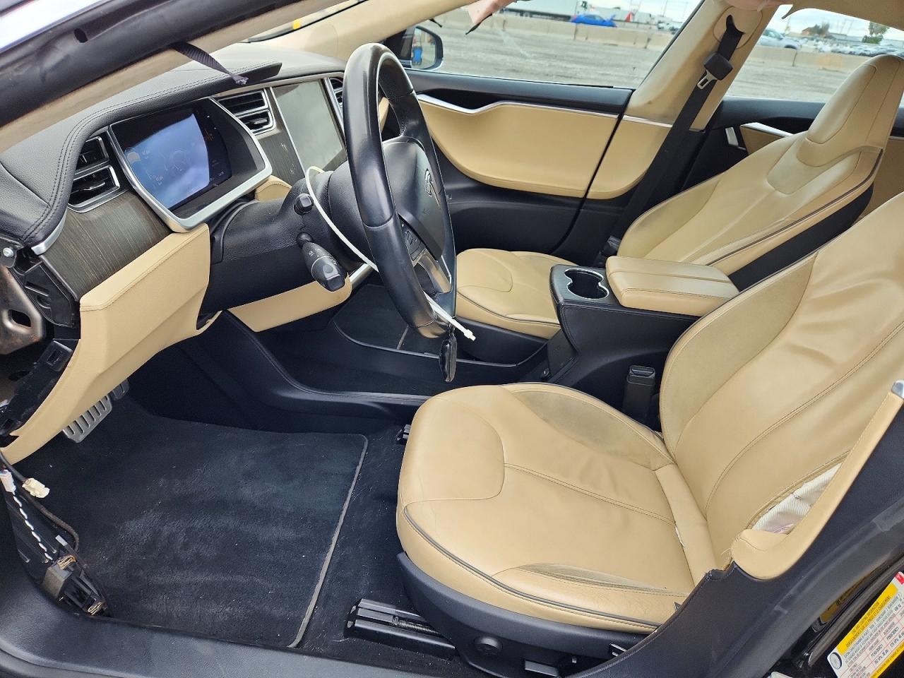 2013 Tesla Model S Black vin: 5YJSA1DP4DFP13638