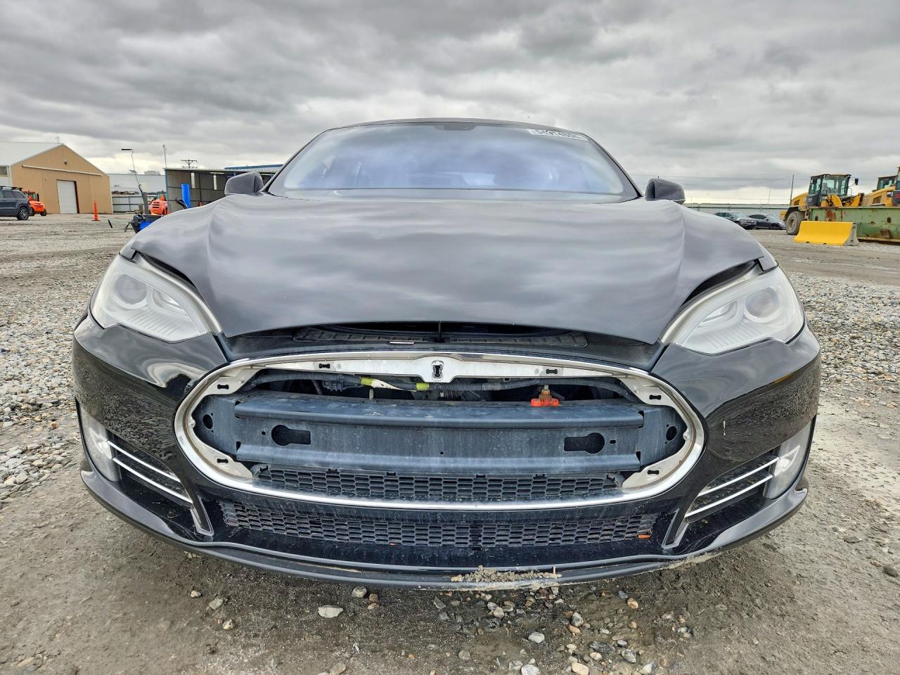 2013 Tesla Model S Black vin: 5YJSA1DP4DFP13638