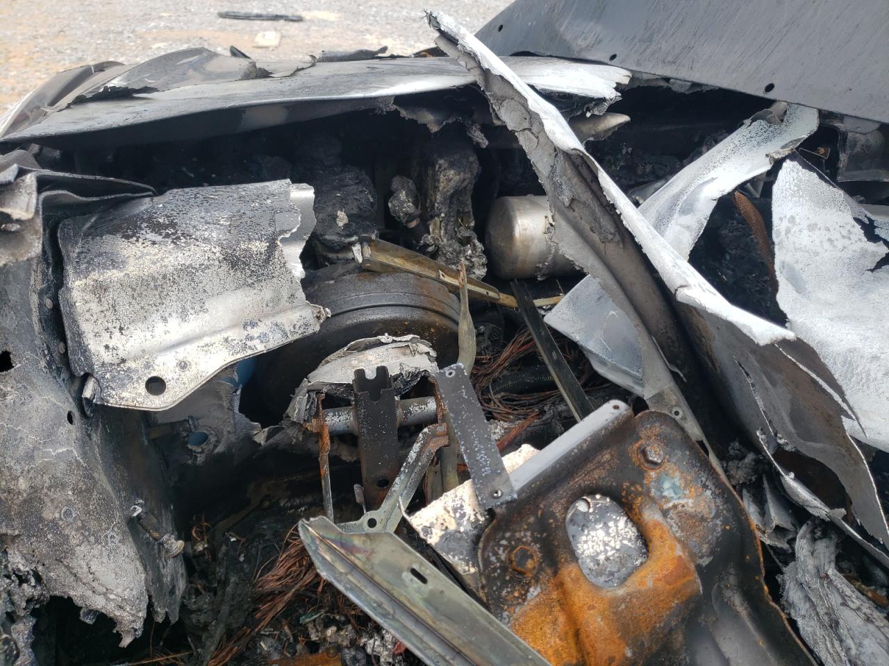 2013 Tesla Model S Burn vin: 5YJSA1DP5DFP03491