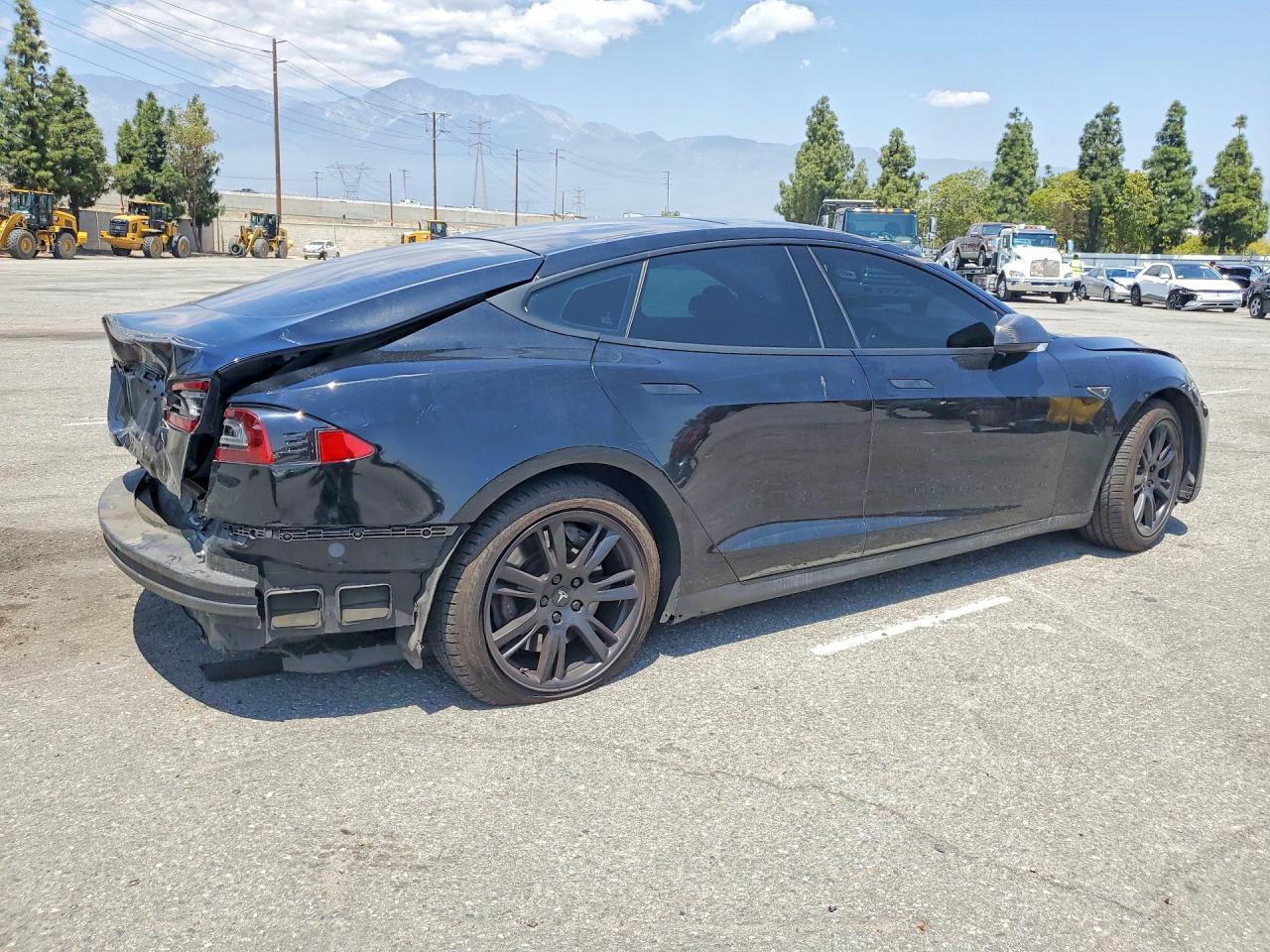 2013 Tesla Model S Charcoal vin: 5YJSA1DP6DFP03502